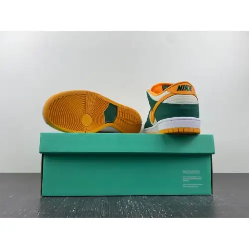 Dunk Legion Pine Low Pro SB 'Legion Pine'