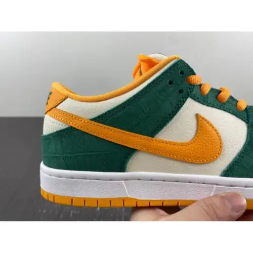 Dunk Legion Pine Low Pro SB 'Legion Pine'