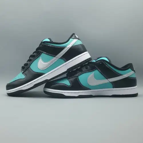 Diamond Supply Co. x Dunk Low Pro Tiffany SB 'Tiffany'
