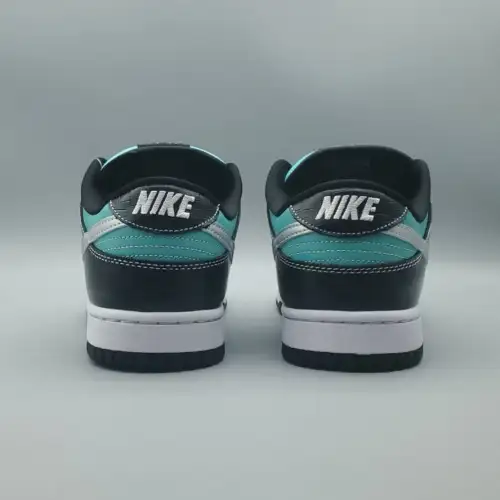 Diamond Supply Co. x Dunk Low Pro Tiffany SB 'Tiffany'