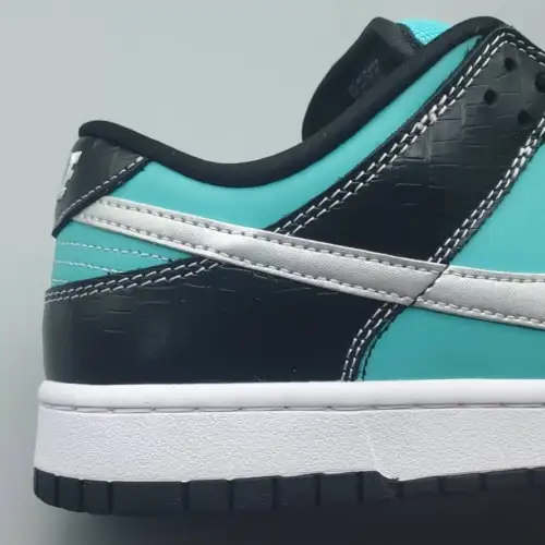 Diamond Supply Co. x Dunk Low Pro Tiffany SB 'Tiffany'