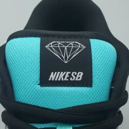 Diamond Supply Co. x Dunk Low Pro Tiffany SB 'Tiffany'