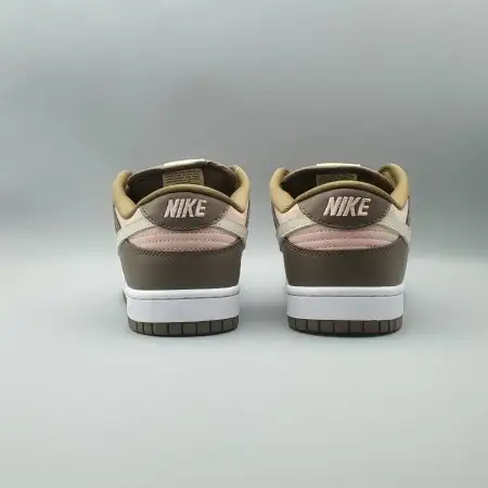 Stüssy Dunk x Dunk Low Pro SB 'Cherry'