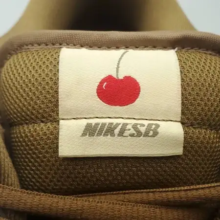 Stüssy Dunk x Dunk Low Pro SB 'Cherry'