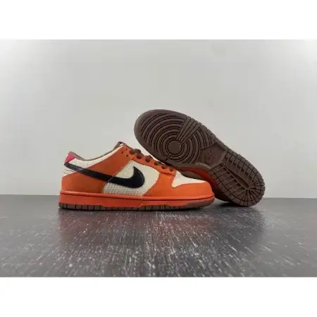 Dunk Low Premium Un-Hemp SB 'Un-Hemp'