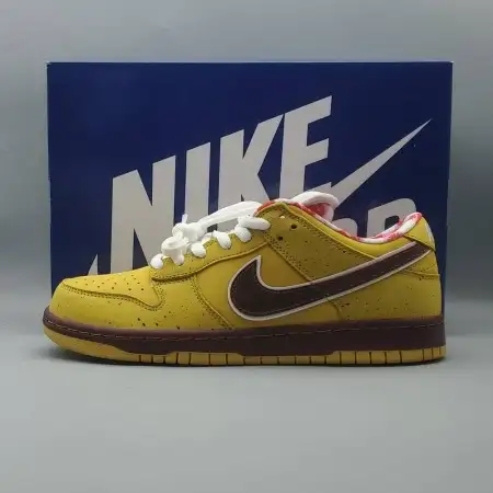 Dunk Low Premium SB Dunk 'Yellow Lobster'