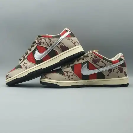 Dunk Freddy Krueger Low Pro SB 'Freddy Krueger'