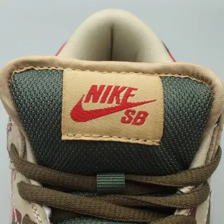 Dunk Freddy Krueger Low Pro SB 'Freddy Krueger'