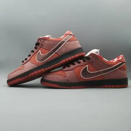 Dunk Low Premium SB 'Lobster'' 