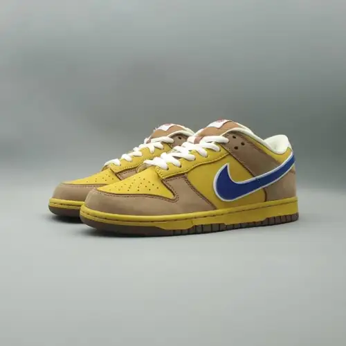 Dunk Low SB Premium Newcastle Brown Ale 'Newcastle Brown Ale'