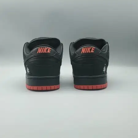 Jeff Staple x Dunk  Black Pigeon Low Pro SB 'Black Pigeon'