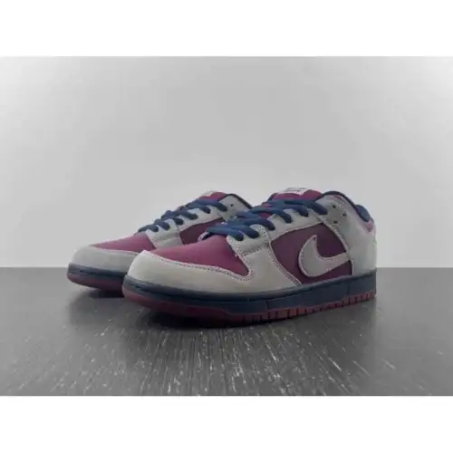 Dunk Low SB 'True True Berry Berry'
