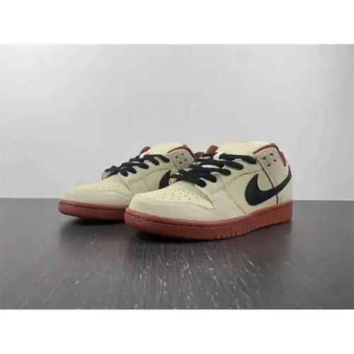Dunk Dunk Low SB 'Muslin'