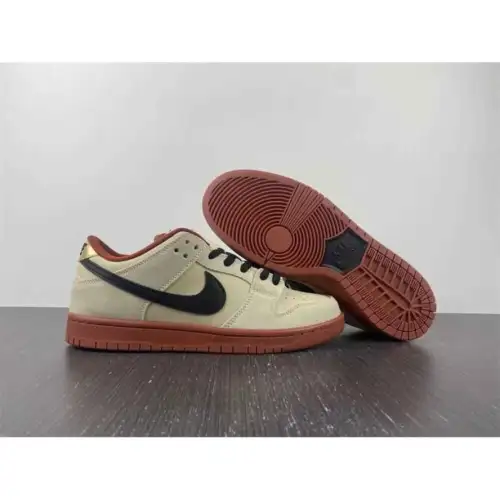Dunk Dunk Low SB 'Muslin'