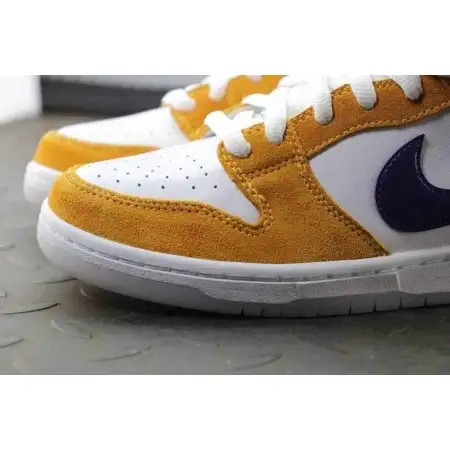 Dunk Low Pro SB 'Laser Laser Orange Orange'
