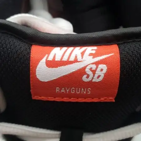 Dunk SB Low Dunk Low SB 'Tie-Dye Raygun - Black'