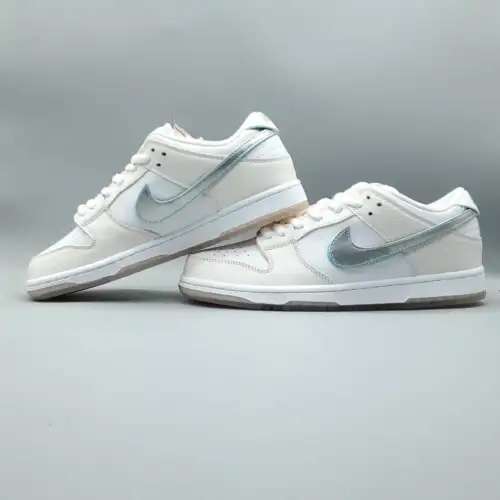 Diamond Supply Co. x Dunk Low Pro White Diamond SB 'White Diamond'