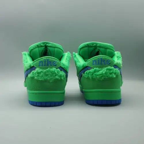Grateful Dead x Dunk Dunk Low SB 'Green Bear'
