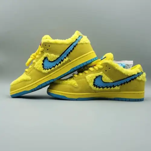 Grateful Dead x Dunk Low SB 'Yellow Bear'