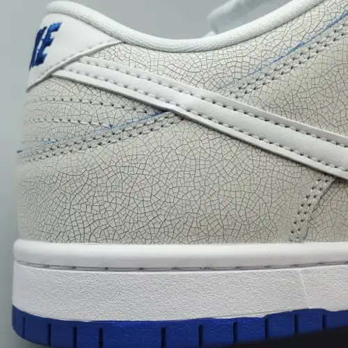 Dunk  Cracked Leather Low Premium SB 'Cracked Leather'