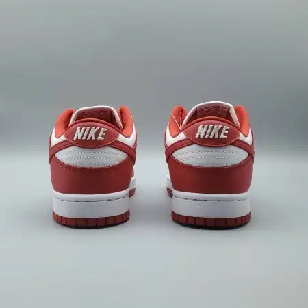Dunk St. John's Low Retro SP 'St. John's'