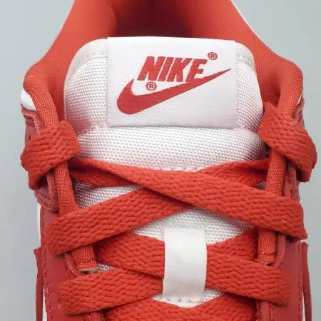 Dunk St. John's Low Retro SP 'St. John's'