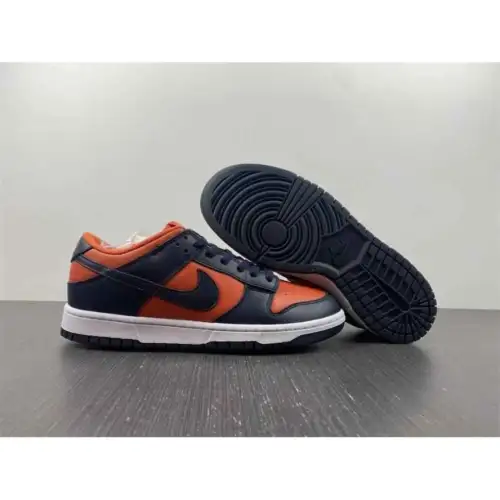 Dunk Low SP Dunk Low 'Champ Colors'