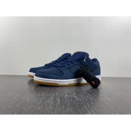 Dunk Low Pro ISO Navy Gum SB 'Navy Gum'