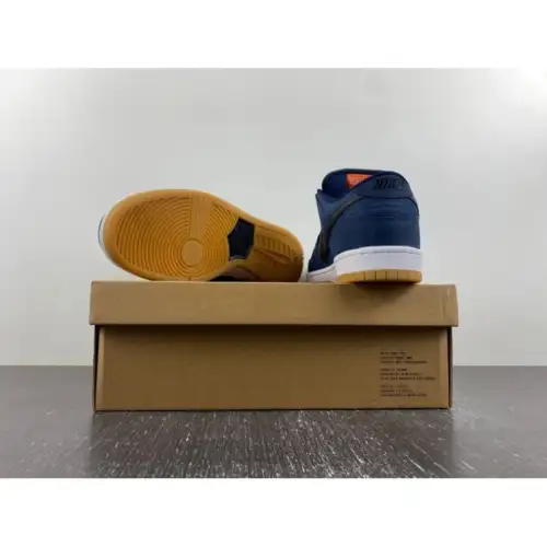Dunk Low Pro ISO Navy Gum SB 'Navy Gum'