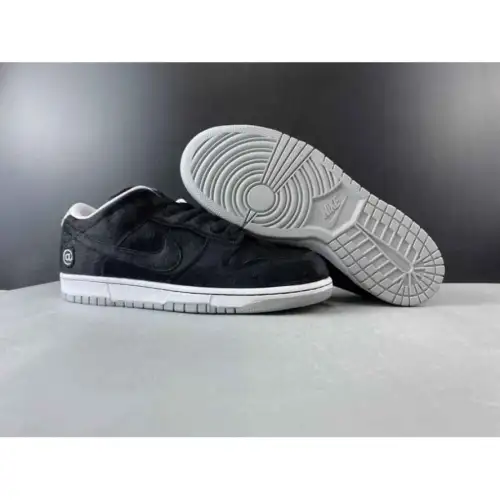 Medicom Toy x Dunk Low SB Dunk Low SB 'BE@RBRICK'