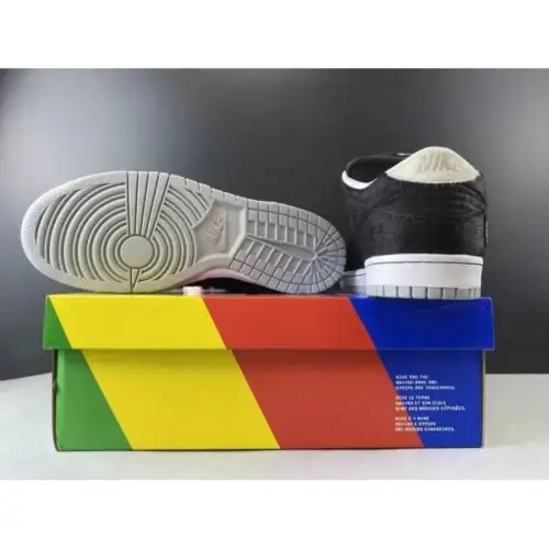 Medicom Toy x Dunk Low SB Dunk Low SB 'BE@RBRICK'