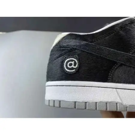 Medicom Toy x Dunk Low SB Dunk Low SB 'BE@RBRICK'