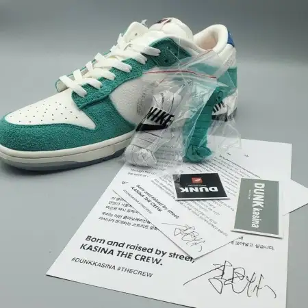 Kasina x Dunk Road Sign Low 'Road Sign'