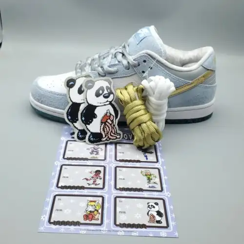Sean Cliver x Dunk Dunk Low SB 'Holiday Special'