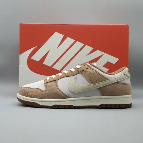 Dunk Low Premium Medium Curry 'Medium Curry'