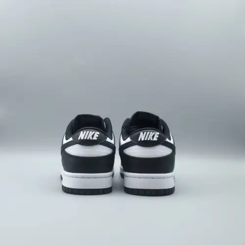 Dunk Low 'Panda'