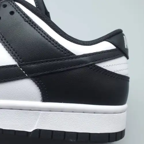 Dunk Low 'Panda'