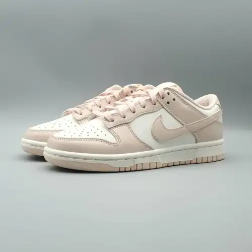 Wmns Dunk Low Dunk 'Orange Pearl'