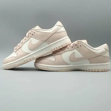 Wmns Dunk Low Dunk 'Orange Pearl'