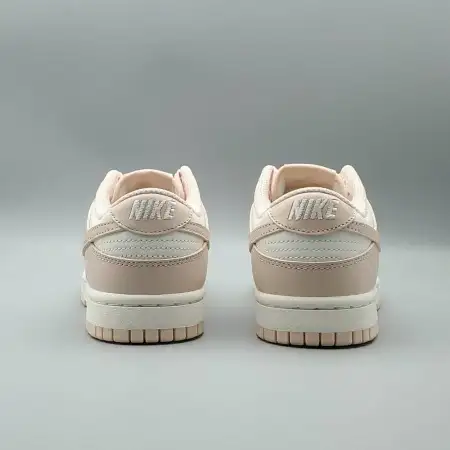 Wmns Dunk Low Dunk 'Orange Pearl'