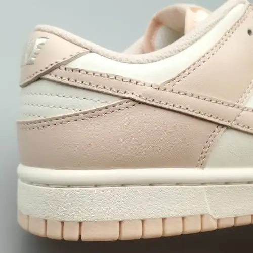 Wmns Dunk Low Dunk 'Orange Pearl'