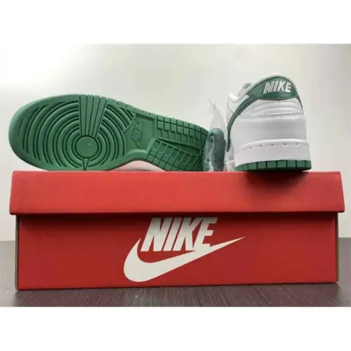 Wmns Dunk Low 'Green Green Noise Noise'