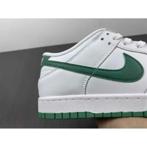Wmns Dunk Low 'Green Green Noise Noise'