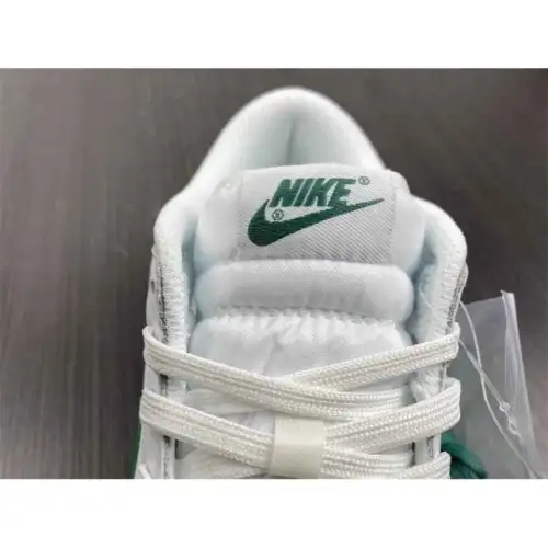 Wmns Dunk Low 'Green Green Noise Noise'