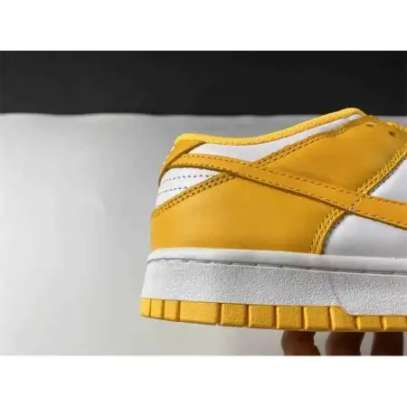 Wmns Dunk Low 'Laser Laser Orange Orange'