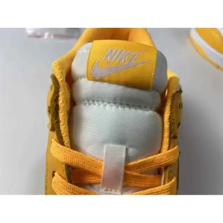 Wmns Dunk Low 'Laser Laser Orange Orange'