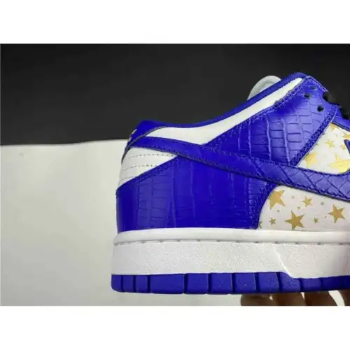 Supreme x Dunk Low OG SB QS Hyper Royal 'Hyper Royal'