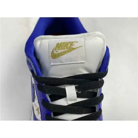 Supreme x Dunk Low OG SB QS Hyper Royal 'Hyper Royal'