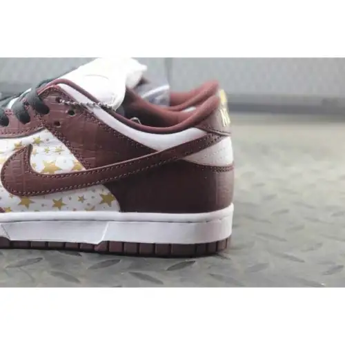Supreme x Dunk Low OG SB QS 'Barkroot Dunk Low SB Brown'