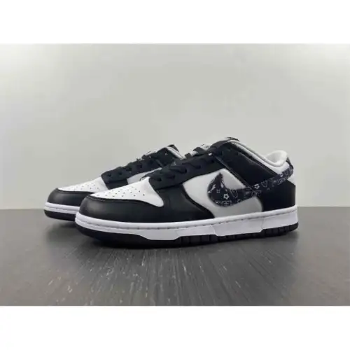 Wmns Dunk Low Dunk Low 'Black Paisley'